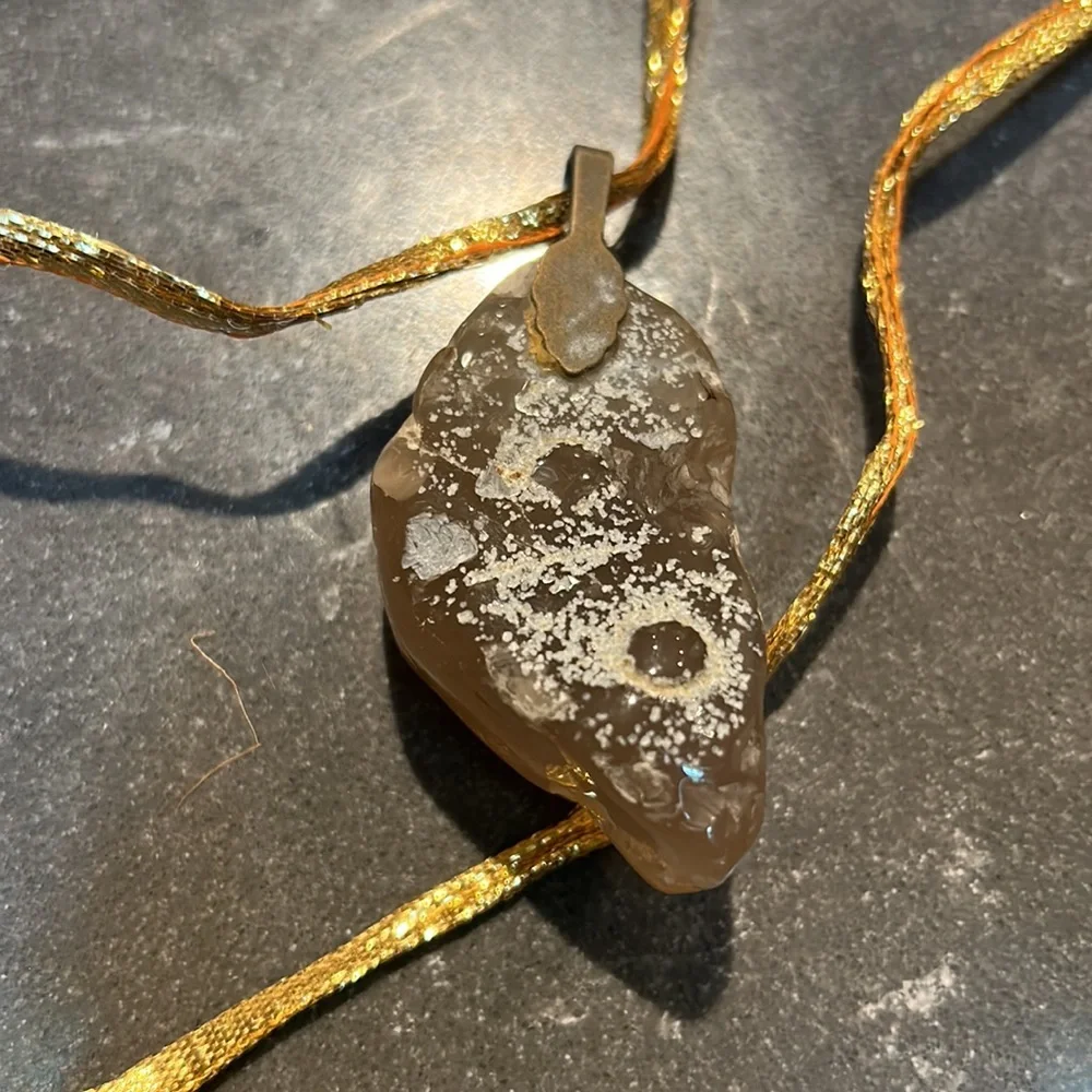 Smooth agate - Picture 3 of 3